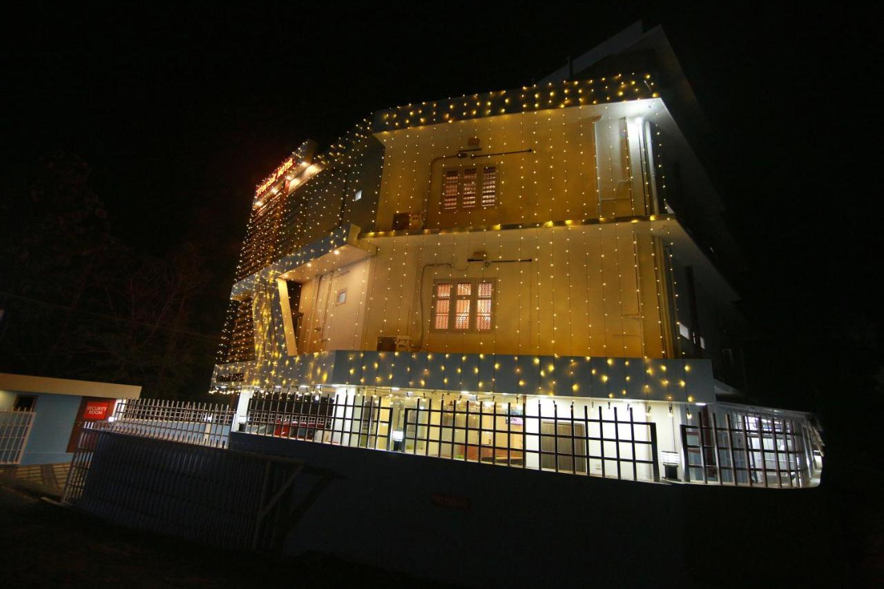 Gateway Airport Hotel Kannur Exterior foto